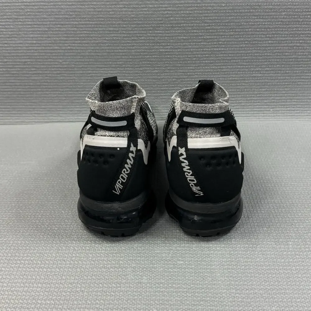 Nike excellent barely